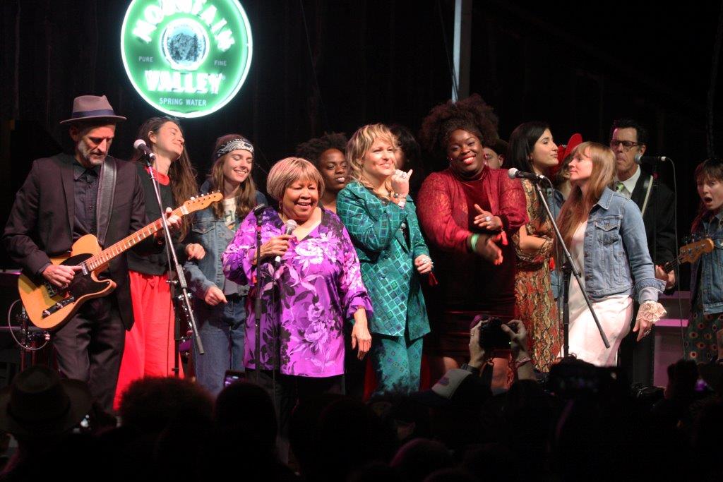 MavisStaples2019-03-15StrongerStageLuckTX (4).jpg